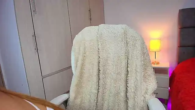 MariianaGomez online show from March 2025 06:00:01 PM