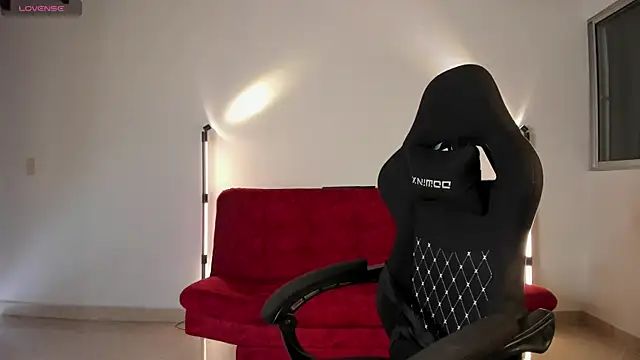 mally s1 online show from March 2025 06:00:02 PM