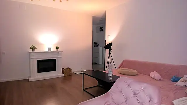 AnysaSmith online show from May 2026 01:45:02 AM