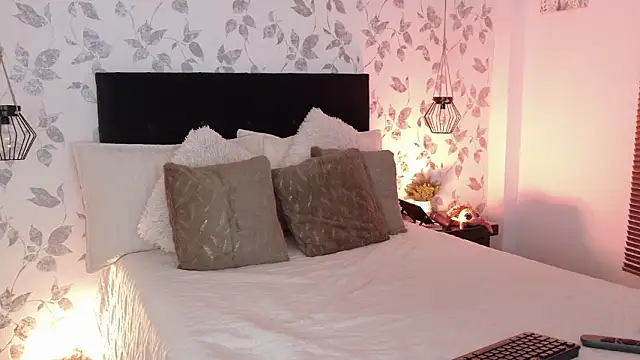 Snapshot of Nathaly-Lopez chatting on March 2026 02:12:02 PM Nathaly-Lopez online show from March 2026 02:12:02 PM