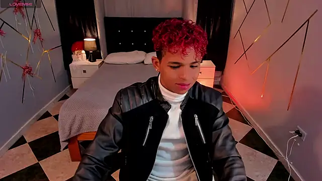 Snapshot of Noah_Smith04 chatting on December 2024 11:51:02 AM Noah Smith04 online show from December 2024 11:51:02 AM