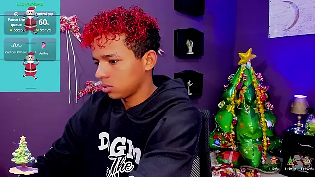 Snapshot of Noah_Smith04 chatting on December 2024 11:50:02 AM Noah Smith04 online show from December 2024 11:50:02 AM