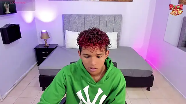 Snapshot of Noah_Smith04 chatting on January 2025 12:05:02 PM Noah Smith04 online show from January 2025 12:05:02 PM