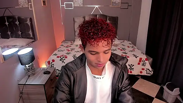 Snapshot of Noah_Smith04 chatting on January 2025 03:46:01 AM Noah Smith04 online show from January 2025 03:46:01 AM