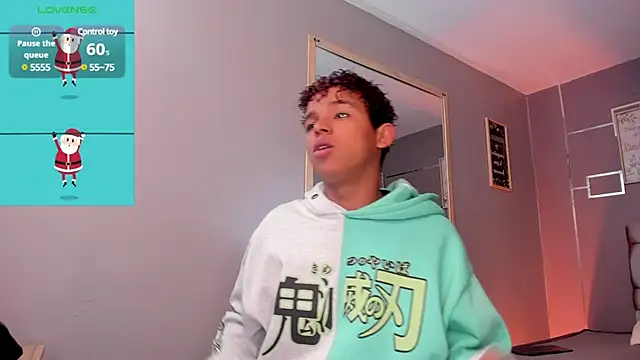 Snapshot of Noah_Smith04 chatting on January 2025 12:15:02 PM Noah Smith04 online show from January 2025 12:15:02 PM