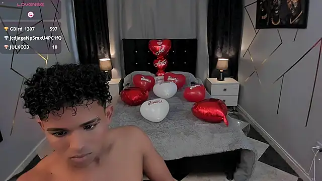 Snapshot of Noah_Smith04 chatting on February 2025 09:48:01 PM Noah Smith04 online show from February 2025 09:48:01 PM