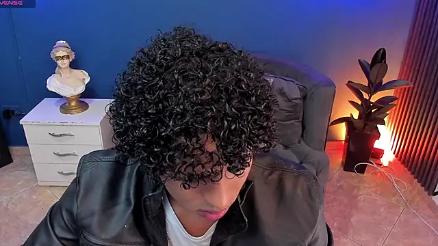 Snapshot of Noah_Smith04 chatting on October 2025 12:17:02 PM Noah Smith04 online show from October 2025 12:17:02 PM