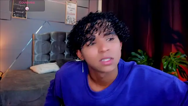 Snapshot of Noah_Smith04 chatting on November 2025 12:22:02 PM Noah Smith04 online show from November 2025 12:22:02 PM