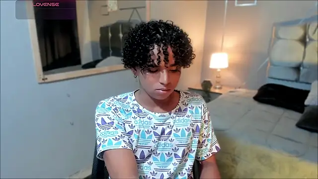 Snapshot of Noah_Smith04 chatting on November 2025 12:08:02 PM Noah Smith04 online show from November 2025 12:08:02 PM