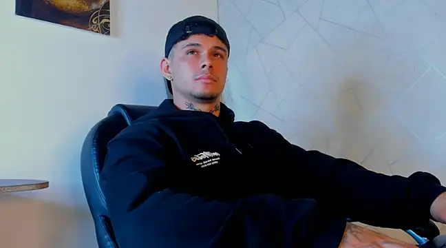 NoahhBrown online show from March 2025 03:52:02 AM