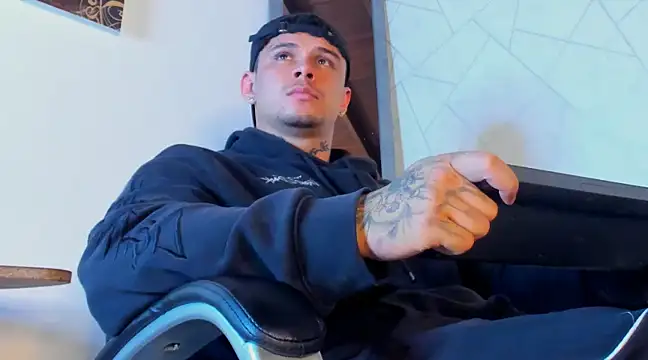 NoahhBrown online show from March 2025 03:13:01 AM