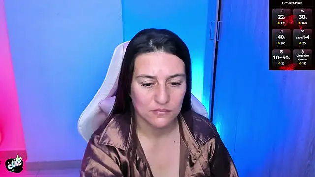 Saskyaa online show from April 2026 01:41:02 PM