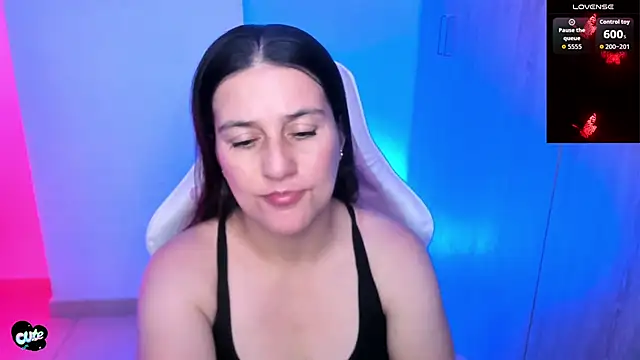 Saskyaa online show from May 2026 04:23:01 PM