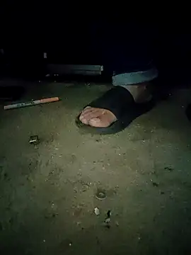 Snapshot of LongDickZee562 chatting on December 2024 12:33:01 AM LongDickZee562 online show from December 2024 12:33:01 AM