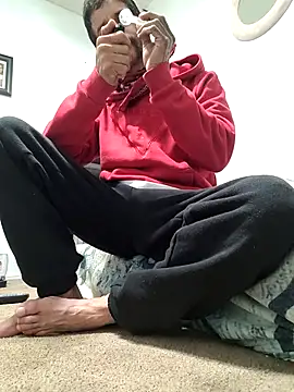 Snapshot of LongDickZee562 chatting on November 2025 12:14:02 PM LongDickZee562 online show from November 2025 12:14:02 PM