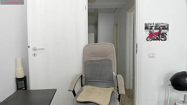 ZackFraser online show from July 2026 06:48:01 AM