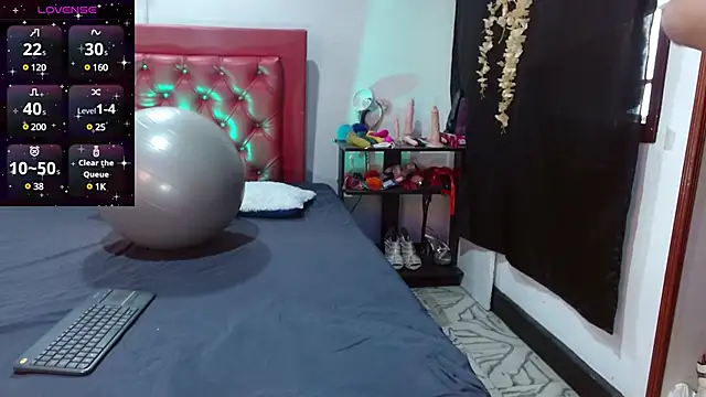 cleopatraa online show from December 2024 08:33:02 PM