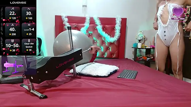 cleopatraa online show from December 2024 07:25:02 PM