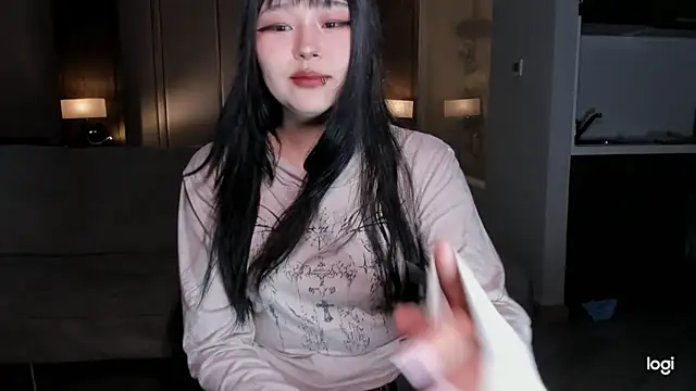 hee young11 online show from March 2025 01:29:01 PM