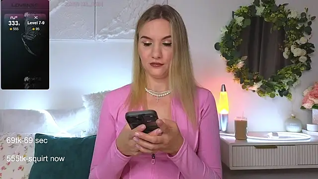 Maria Shy online show from September 2025 07:54:01 AM