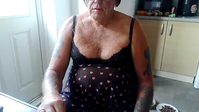 samanthasissieuk online show from July 2026 05:44:01 PM