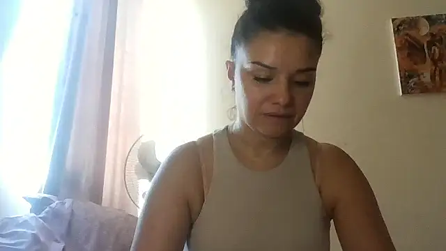 Linusya online show from October 2025 11:30:02 AM