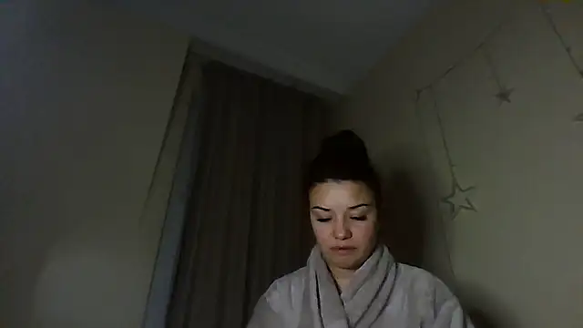 Linusya online show from February 2026 03:21:02 PM