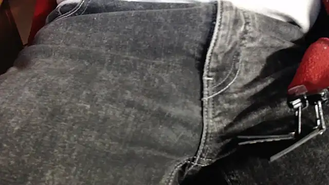 Snapshot of smoothandtiny chatting on March 2025 06:23:02 PM smoothandtiny online show from March 2025 06:23:02 PM