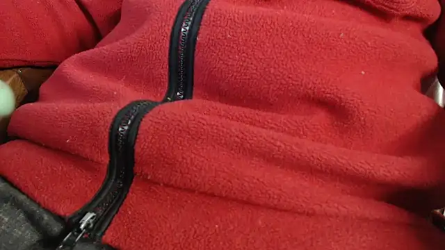 Snapshot of smoothandtiny chatting on March 2025 02:57:01 PM smoothandtiny online show from March 2025 02:57:01 PM