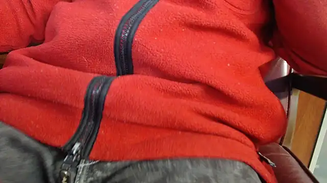 Snapshot of smoothandtiny chatting on March 2025 11:49:02 AM smoothandtiny online show from March 2025 11:49:02 AM