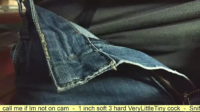 Snapshot of smoothandtiny chatting on November 2025 08:24:01 AM smoothandtiny online show from November 2025 08:24:01 AM