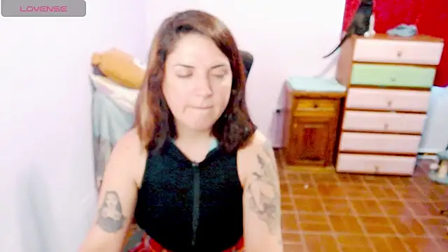 Snapshot of raquellov1 chatting on November 2025 08:00:01 PM raquellov1 online show from November 2025 08:00:01 PM