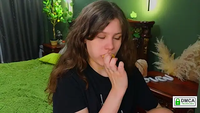 Charlotte wow online show from March 2025 08:16:01 PM