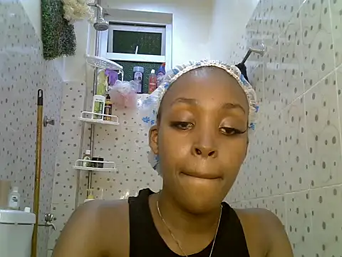 Snapshot of coco-bela chatting on September 2025 04:31:02 PM coco-bela online show from September 2025 04:31:02 PM