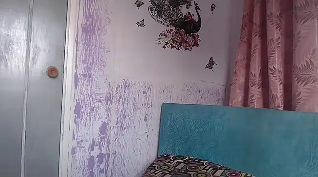 Lilly macflyy online show from March 2025 03:19:01 PM