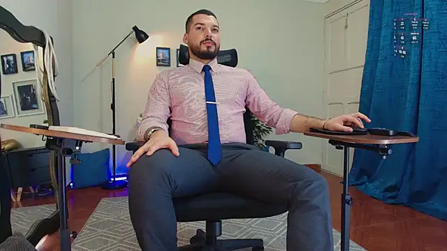 HenryBenso online show from May 2026 04:46:01 PM
