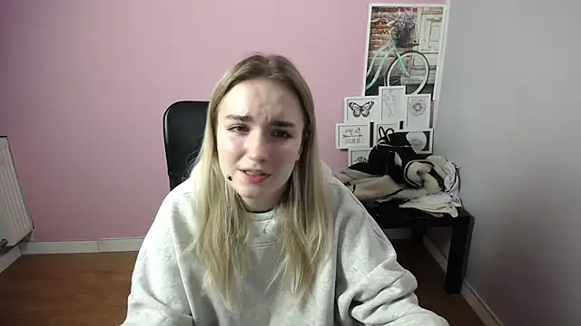 Snapshot of viktoria_lovely chatting on January 2025 11:03:01 AM viktoria lovely online show from January 2025 11:03:01 AM