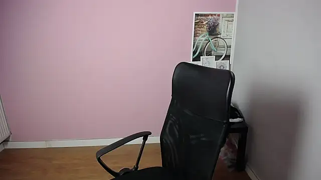 Snapshot of viktoria_lovely chatting on September 2025 06:46:01 AM viktoria lovely online show from September 2025 06:46:01 AM