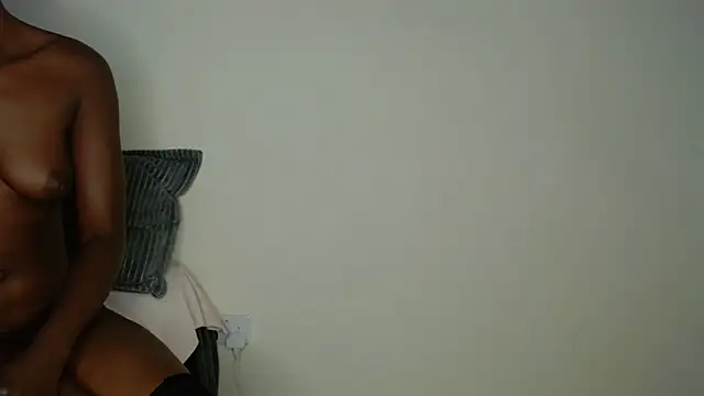 Snapshot of Perqueen chatting on March 2025 08:11:01 PM Perqueen online show from March 2025 08:11:01 PM