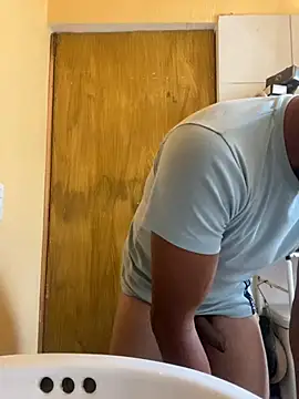 Snapshot of negro15cm17 chatting on February 2025 03:04:01 PM negro15cm17 online show from February 2025 03:04:01 PM