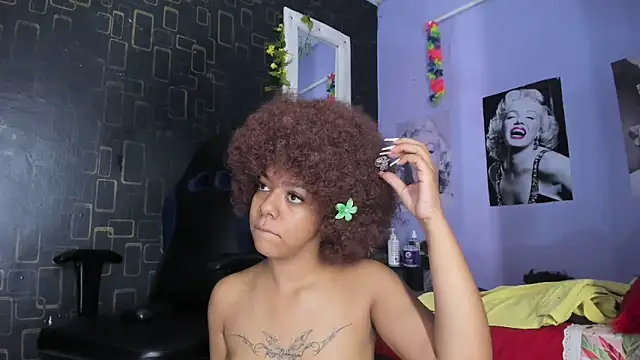 Alika01 online show from February 2025 01:32:01 PM