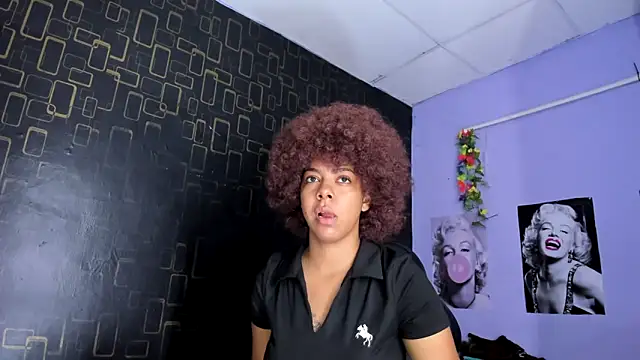 Alika01 online show from February 2025 02:33:02 PM