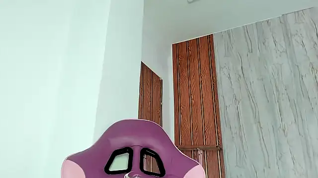 Alika01 online show from October 2025 01:42:01 PM