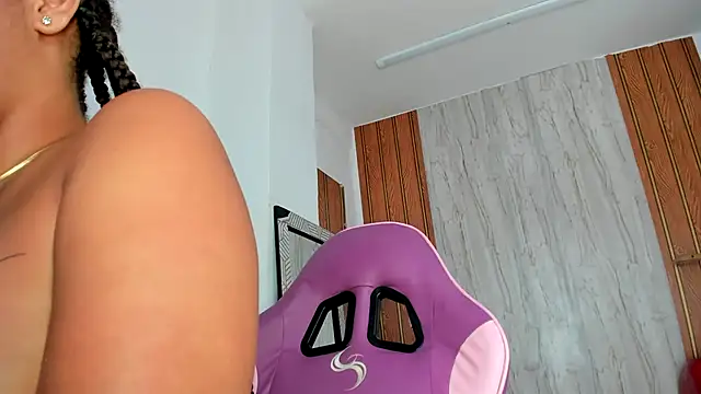 Alika01 online show from October 2025 02:05:01 PM