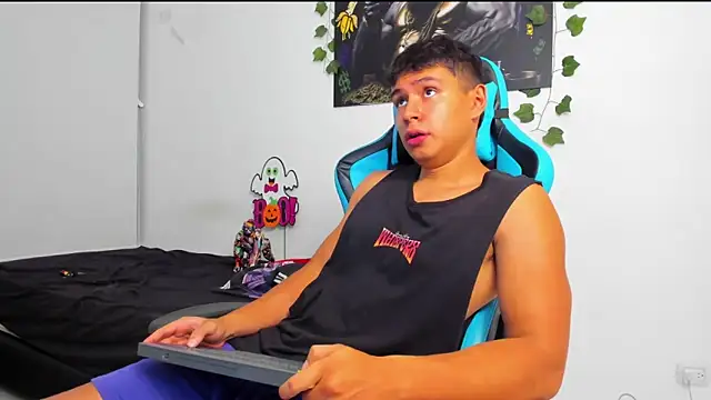 Snapshot of Bray_Kevin chatting on February 2025 12:49:01 AM Bray Kevin online show from February 2025 12:49:01 AM