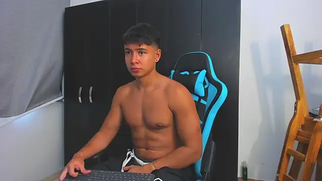 Bray Kevin online show from November 2025 07:38:01 PM