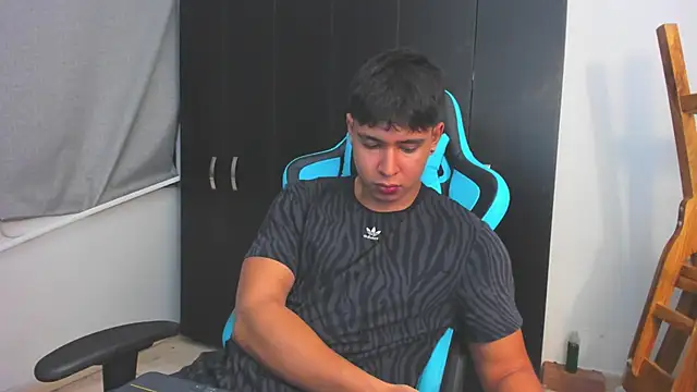 Bray Kevin online show from December 2025 03:49:02 AM