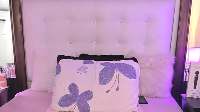 BellaaStarlix online show from October 2025 12:53:01 AM