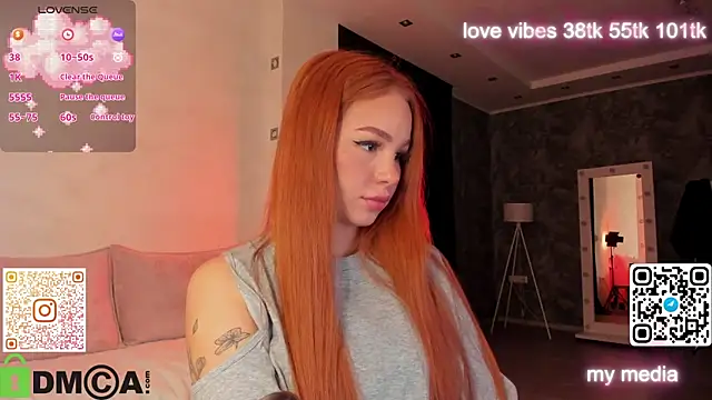 Tracy-Taylor online show from October 2025 12:52:02 AM