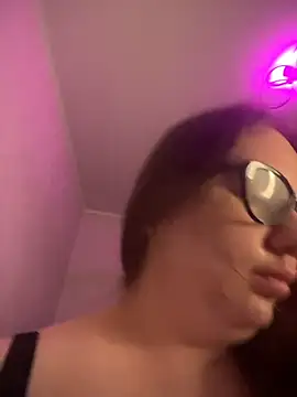 GabiBoobs online show from July 2026 06:10:02 PM